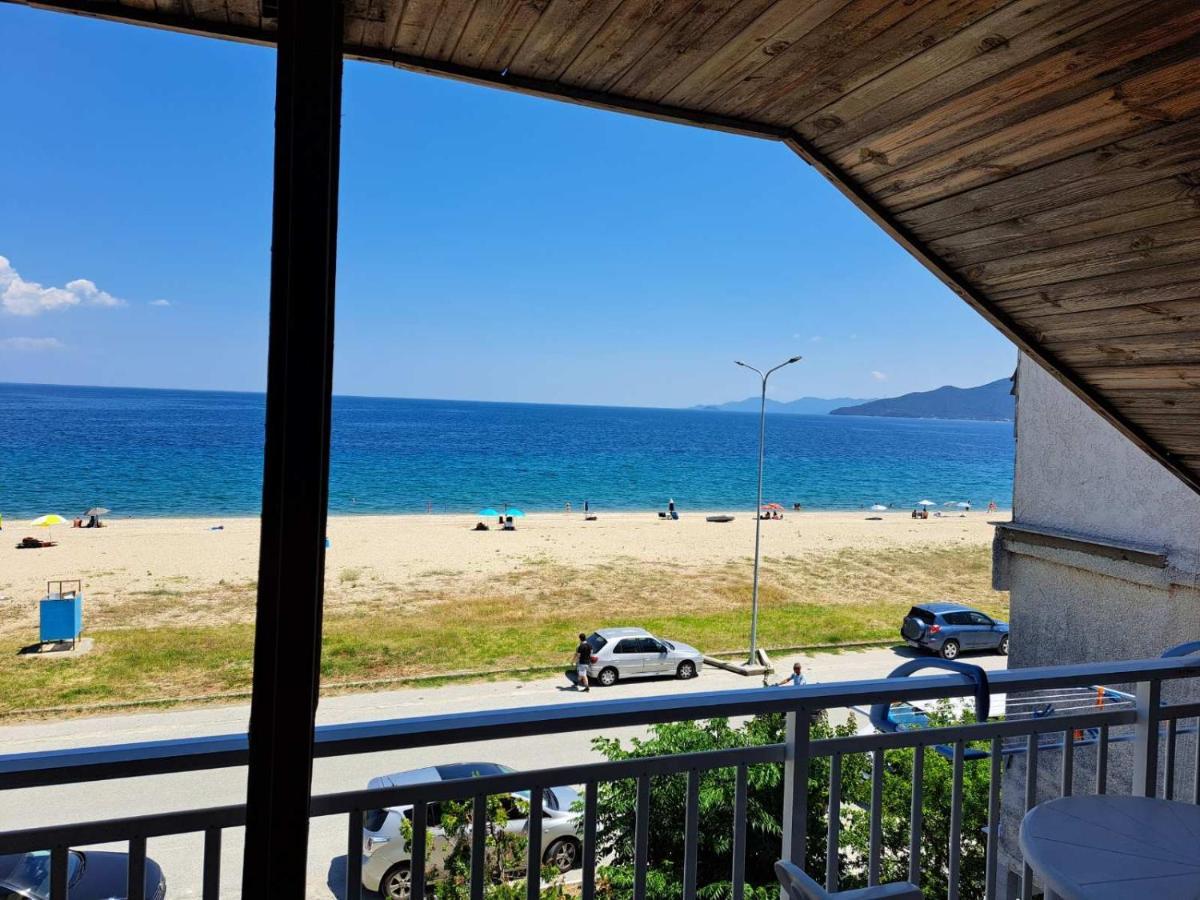 Blue Horizon Apartment Nea Vrasna Exterior foto