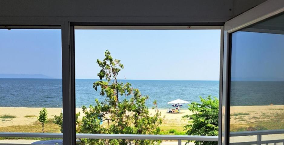 Blue Horizon Apartment Nea Vrasna Exterior foto