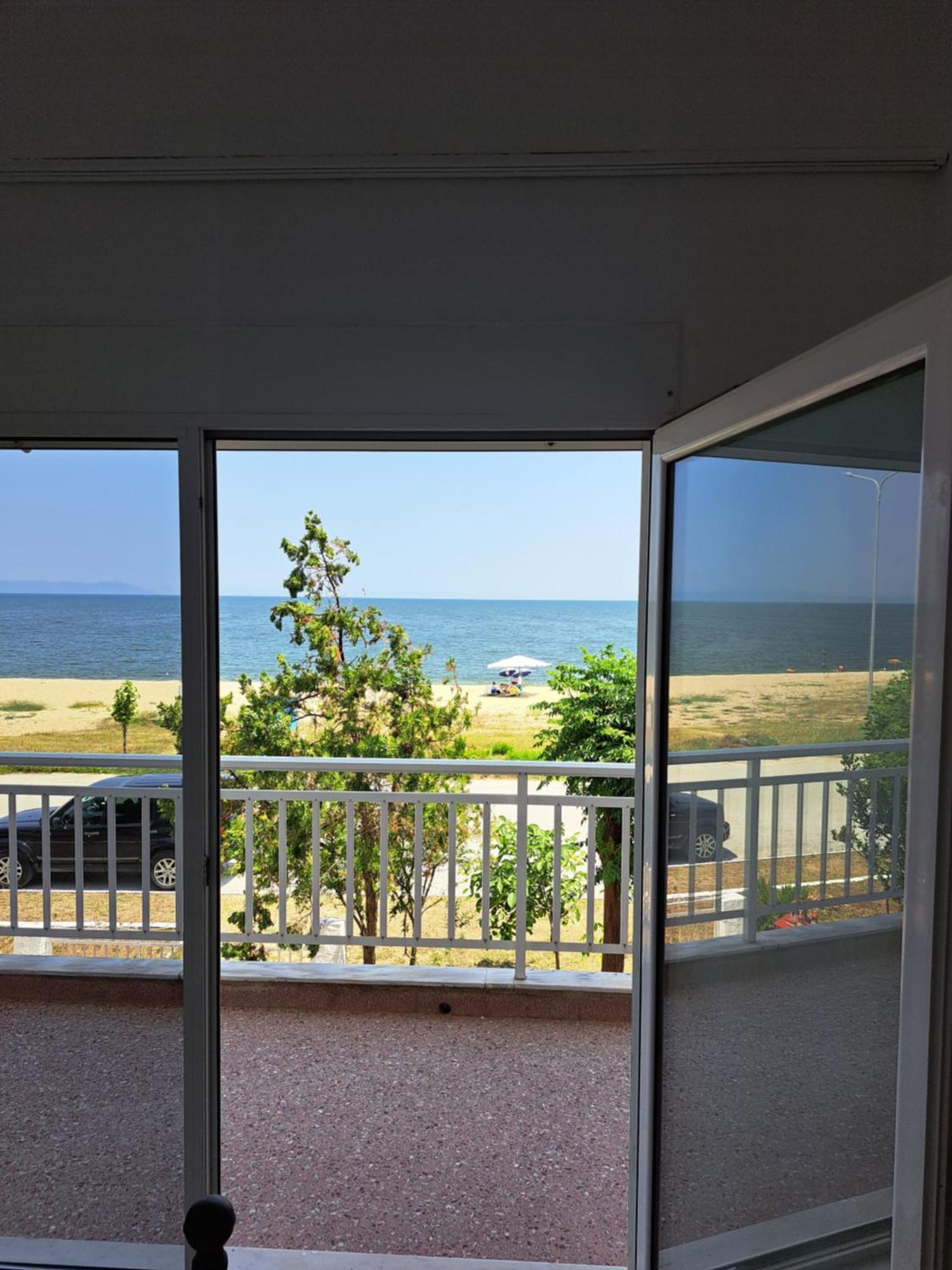 Blue Horizon Apartment Nea Vrasna Exterior foto